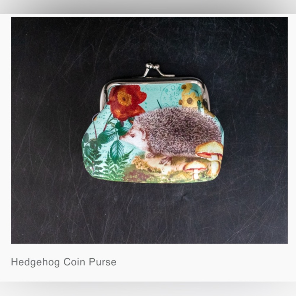Vintage Coin purse Hedgehog design vinyl buckle pouch, compact size